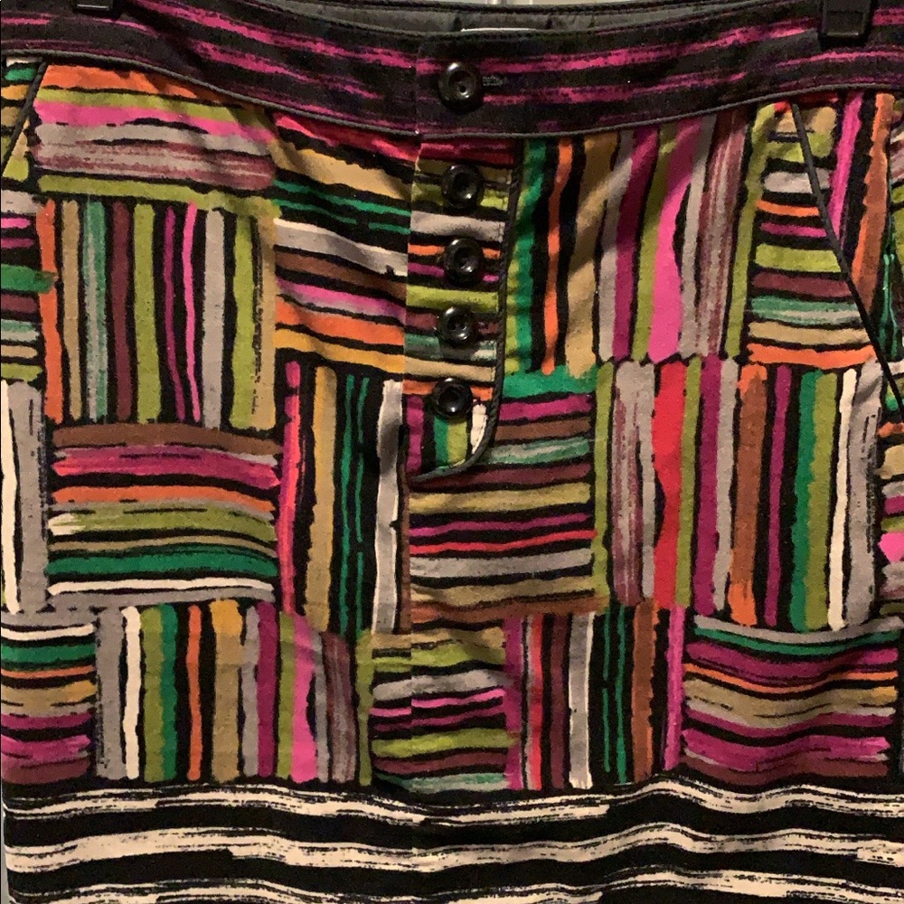 Abstract skirt - Picture 3 of 4